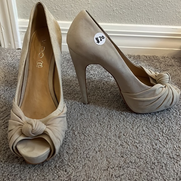 Shoes - Picture 8 of 16